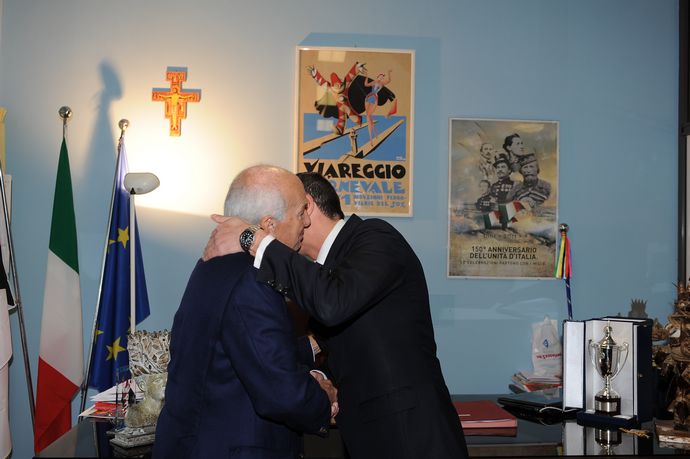 Ingrandisci la foto